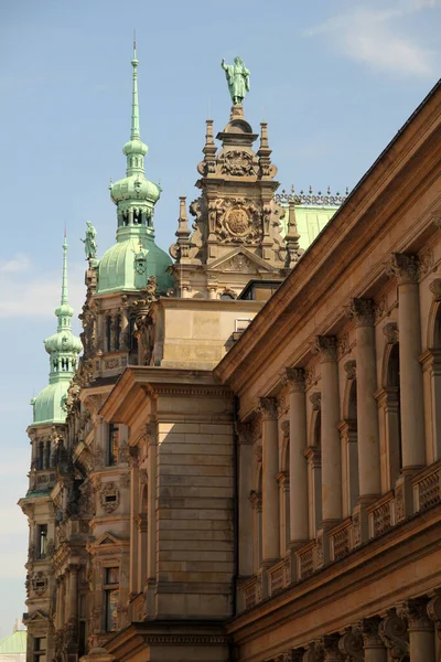 Здание Центре Гамбурга — стоковое фото