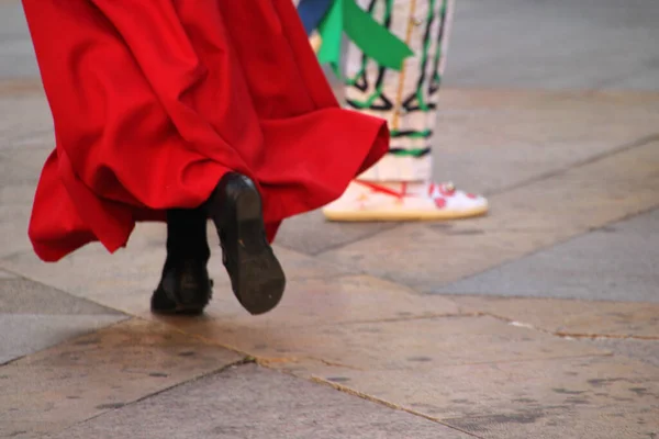 Halk Festivalinde Geleneksel Bas Dansı — Stok fotoğraf