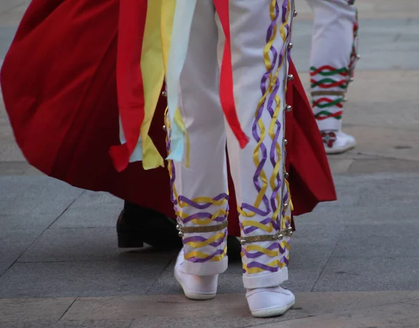 Tarian Tradisional Basque Dalam Festival Rakyat — Stok Foto