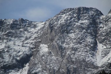 Bask Ülkesi Dağları