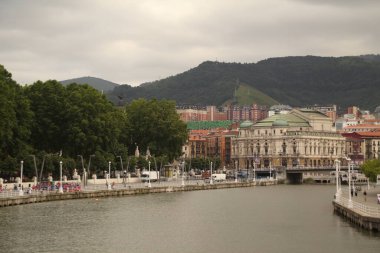Bilbao şehrindeki şehir manzarası