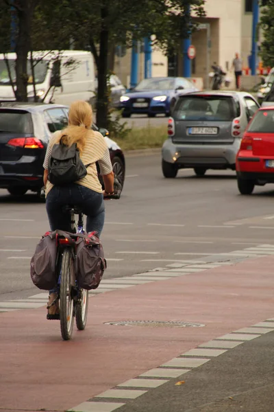 Cycliste Dans Une Rue Berlin — Photo