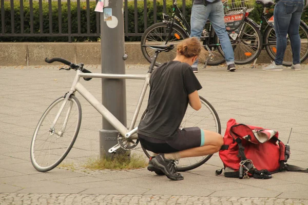 Radfahrer Auf Einer Straße Berlin — Stockfoto