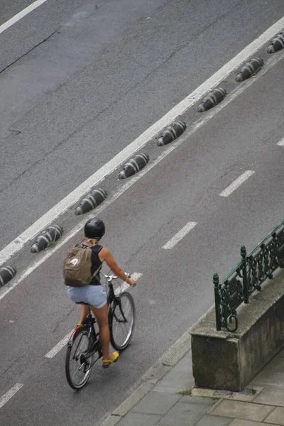 Ποδηλάτης Δρόμο Του Βερολίνου — Φωτογραφία Αρχείου