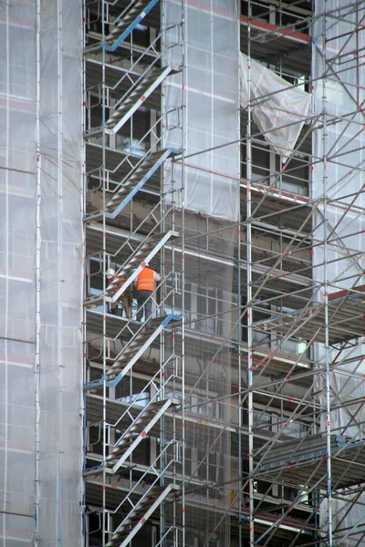 Local Construção Num Ambiente Urbano — Fotografia de Stock