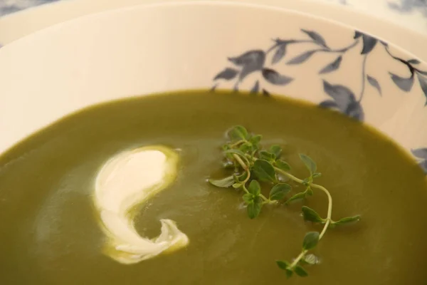 Vegetarisk Gräddsoppa Ett Bord — Stockfoto