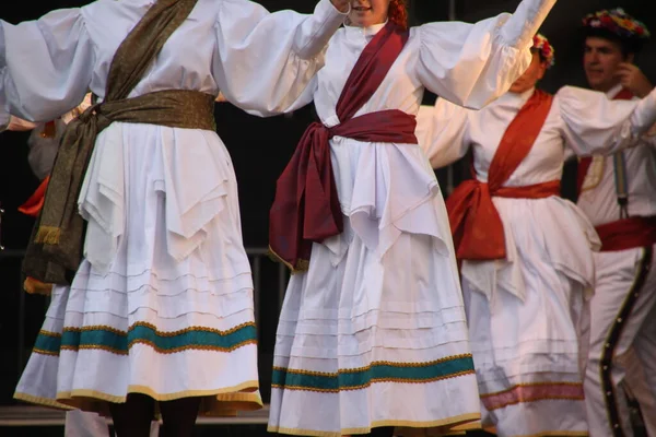 Dança Basca Tradicional Festival Folclórico — Fotografia de Stock