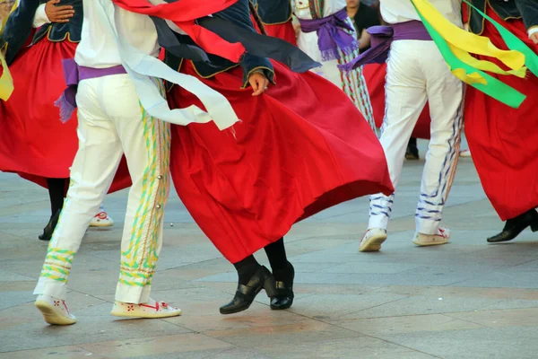 Dança Basca Tradicional Festival Folclórico — Fotografia de Stock