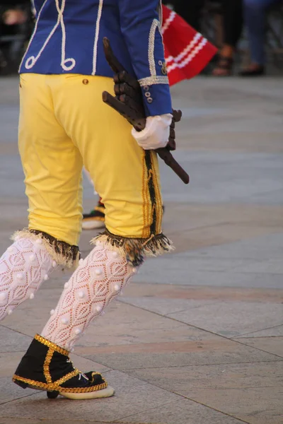 Tarian Tradisional Basque Dalam Festival Rakyat — Stok Foto