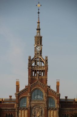 Barselona şehrinde klasik bina