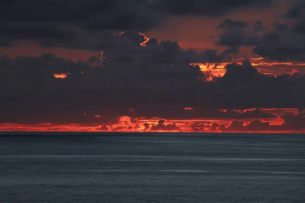 Crépuscule Dans Mer Dans Une Journée Été — Photo