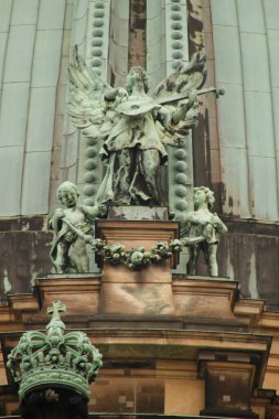 Berlin şehir merkezinde bina.