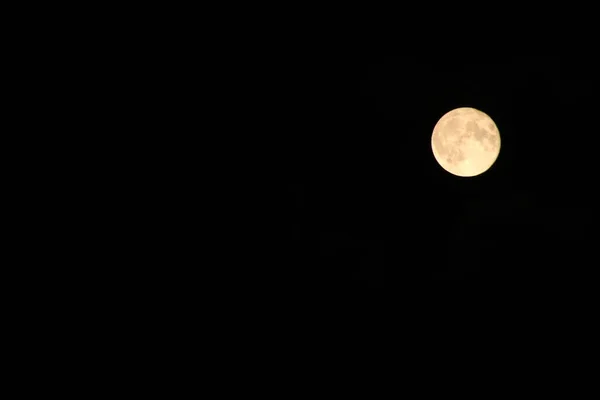 Blick Auf Den Mond Bei Nacht — Stockfoto