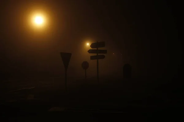 Brouillard Dans Une Route Nuit — Photo