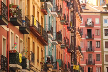 Bilbao şehir merkezinde şehir manzarası