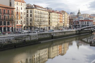 Bilbao şehrindeki şehir manzarası