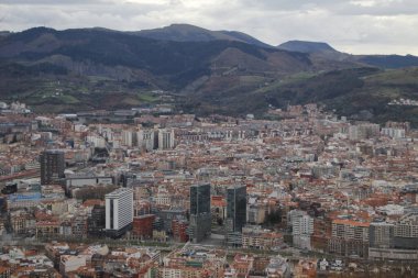 Bilbao şehrindeki şehir manzarası