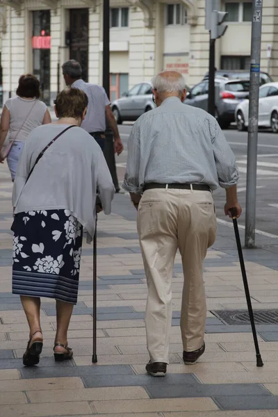 Senior People Walking Street — Stock fotografie