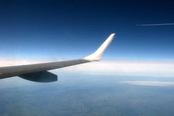 Avião Comercial Durante Voo — Fotografia de Stock