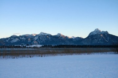 Alman Alplerinde kış manzarası