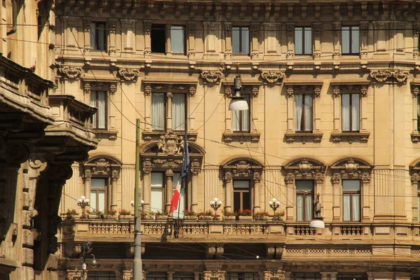 Építészeti Örökség Milánó Belvárosában — Stock Fotó