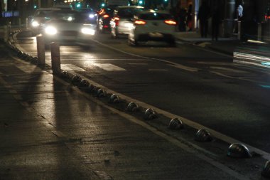 Şehir yolunda trafik vardı.