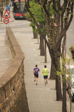 Parkta koşucu eğitimi