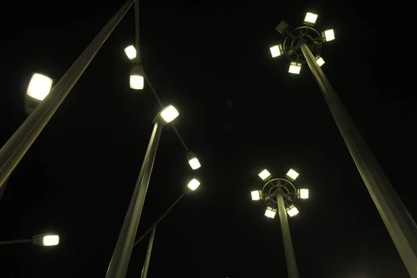 城市环境中的灯笼 — 图库照片