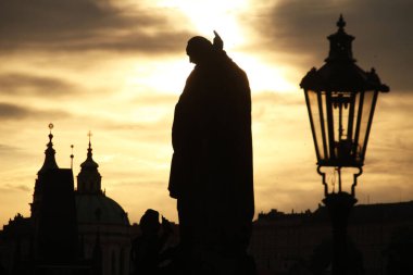 Prag 'ın eski kentinde anıtsal mimari