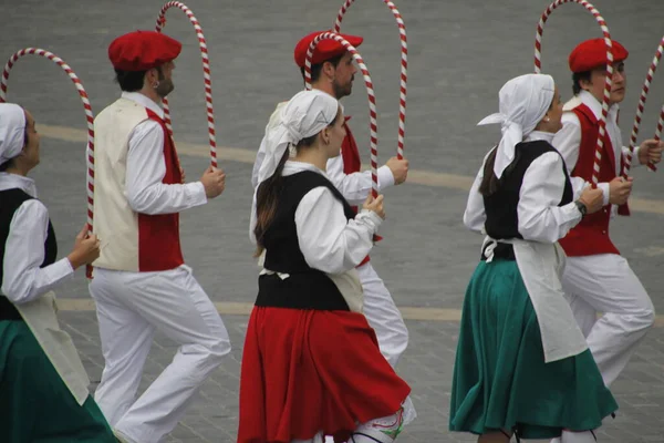 Traditioneller Baskischer Tanz Auf Einem Volksfest — Stockfoto