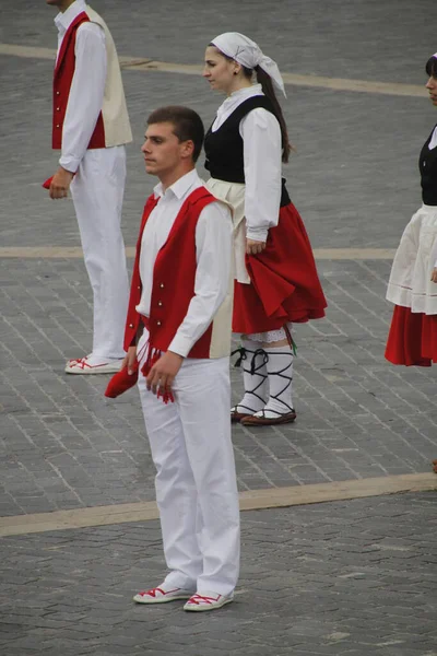 Danse Basque Traditionnelle Dans Festival Folklorique — Photo