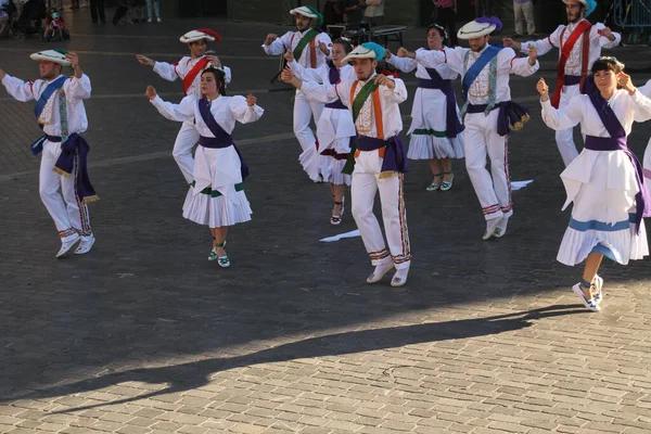 Παραδοσιακός Χορός Basque Ένα Λαϊκό Φεστιβάλ — Φωτογραφία Αρχείου