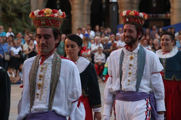 Tradycyjny Taniec Baskijski Festiwalu Folkowym — Zdjęcie stockowe