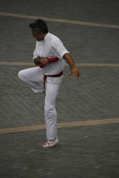 Dança Basca Tradicional Festival Folclórico — Fotografia de Stock