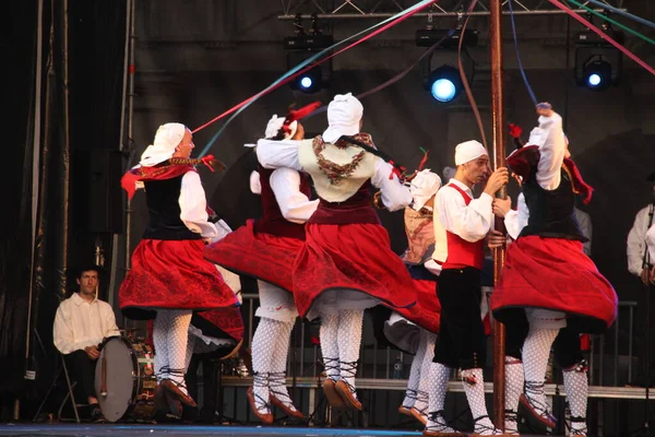 Traditional Basque Dance Folk Festival — Stock Photo, Image