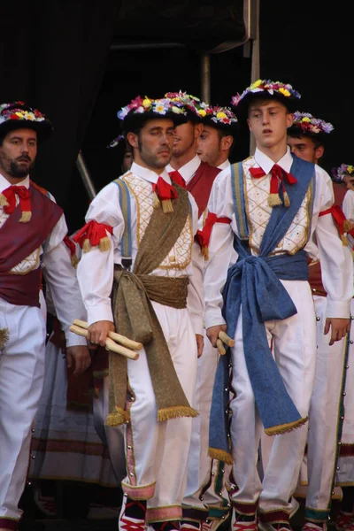 Danza Tradicional Vasca Festival Folclórico —  Fotos de Stock