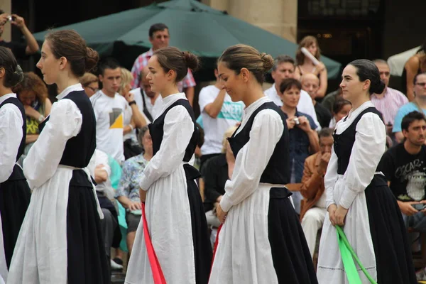 Tradycyjny Taniec Baskijski Festiwalu Folkowym — Zdjęcie stockowe