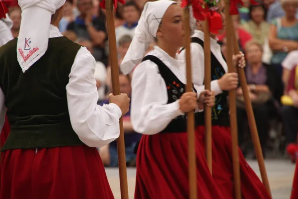 Tradycyjny Taniec Baskijski Festiwalu Folkowym — Zdjęcie stockowe