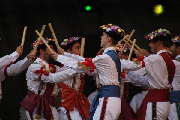 Παραδοσιακός Χορός Basque Ένα Λαϊκό Φεστιβάλ — Φωτογραφία Αρχείου