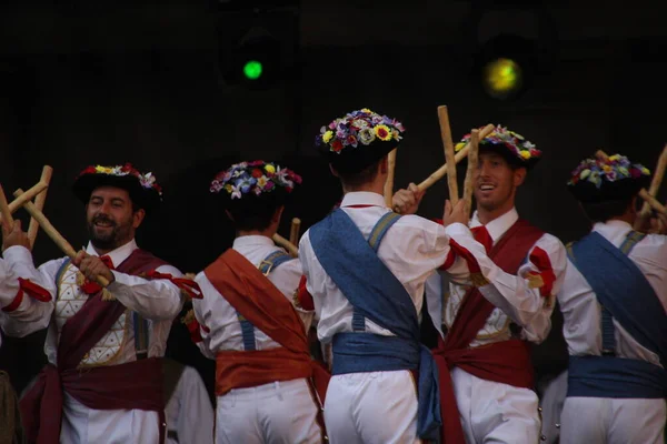 Tradycyjny Taniec Baskijski Festiwalu Folkowym — Zdjęcie stockowe