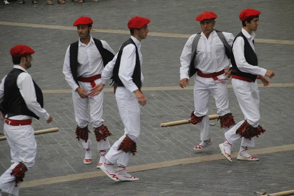 Danse Basque Traditionnelle Dans Festival Folklorique — Photo