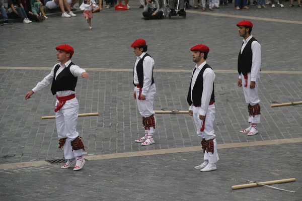 Tradiční Baskický Tanec Folkovém Festivalu — Stock fotografie