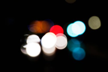 Bokeh efektli şehir ışıkları