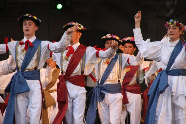 Dança Basca Tradicional Festival Folclórico — Fotografia de Stock