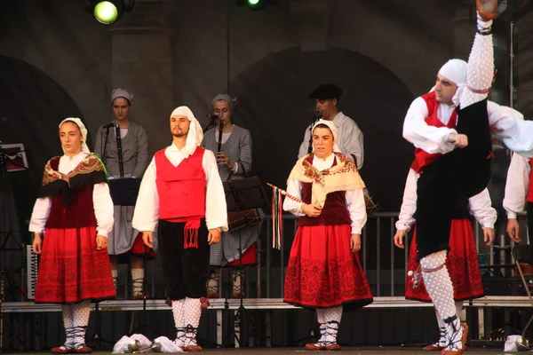 Traditionell Baskisk Dans Folkfest — Stockfoto