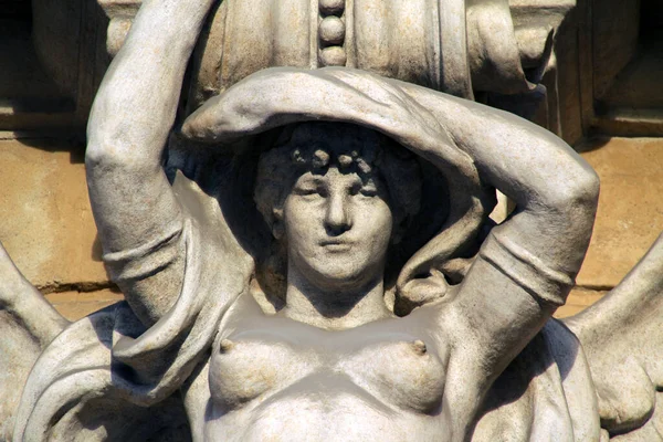 Художественная Статуя Бильбао — стоковое фото