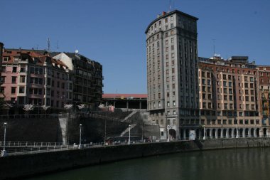 Bilbao şehrinin mimarisi.