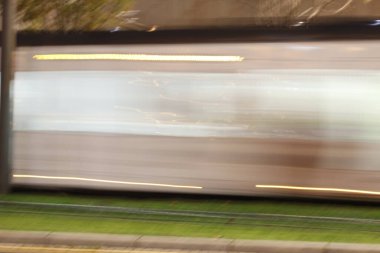 Şehir yolunda trafik vardı.
