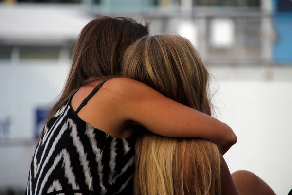 Ragazza Che Cammina Strada — Foto Stock