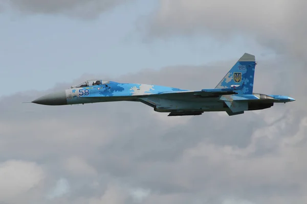 Luftfartyg SU-27 — Stockfoto